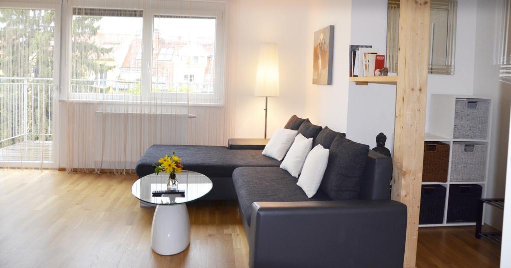 Apartment Mit Grossem Balkon Graz Bagian luar foto